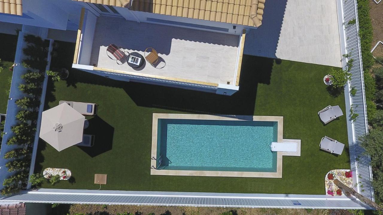 The Quad Luxury Villas Lygia  Bagian luar foto