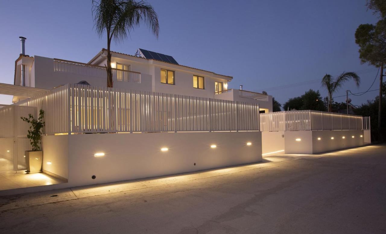 The Quad Luxury Villas Lygia  Bagian luar foto
