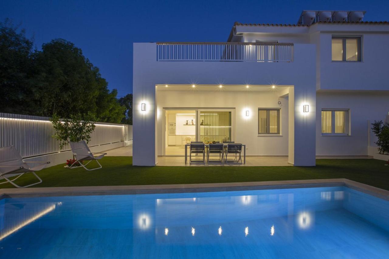 The Quad Luxury Villas Lygia  Bagian luar foto